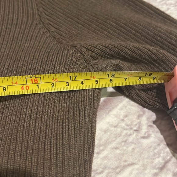 Calvin Klein brown ribbed sweater gold zipper - Picture 5 of 6
